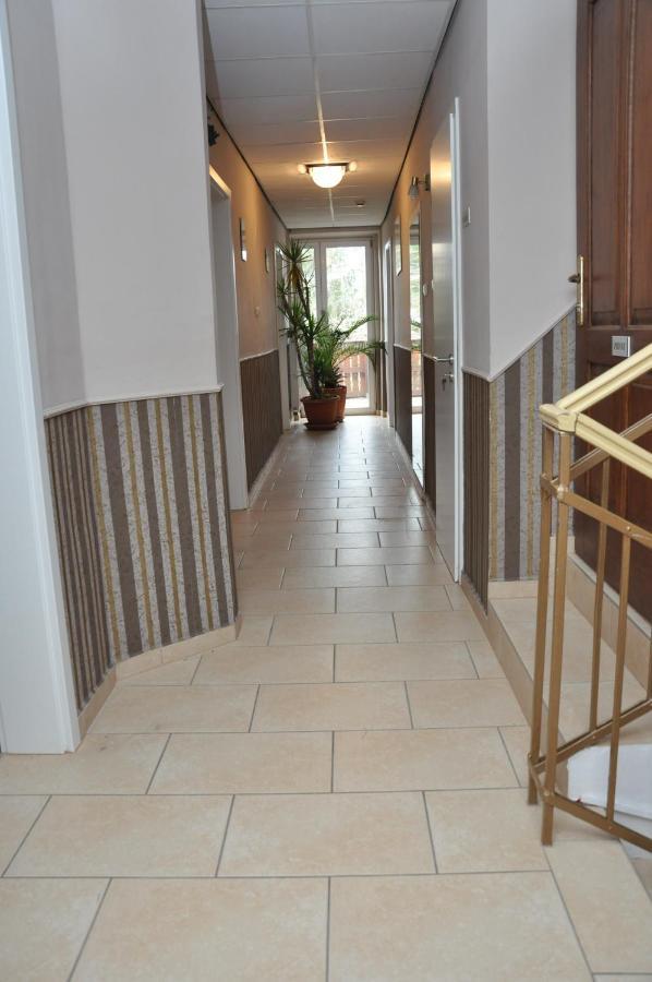 Gloriett Panzio Bed & Breakfast Fertoboz ภายนอก รูปภาพ