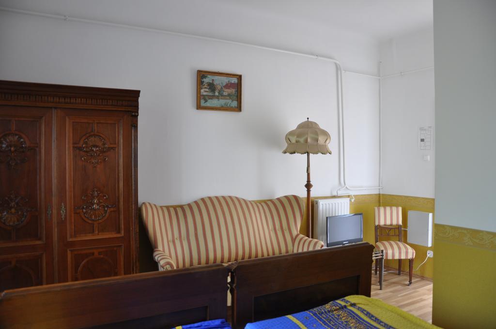 Gloriett Panzio Bed & Breakfast Fertoboz ห้อง รูปภาพ